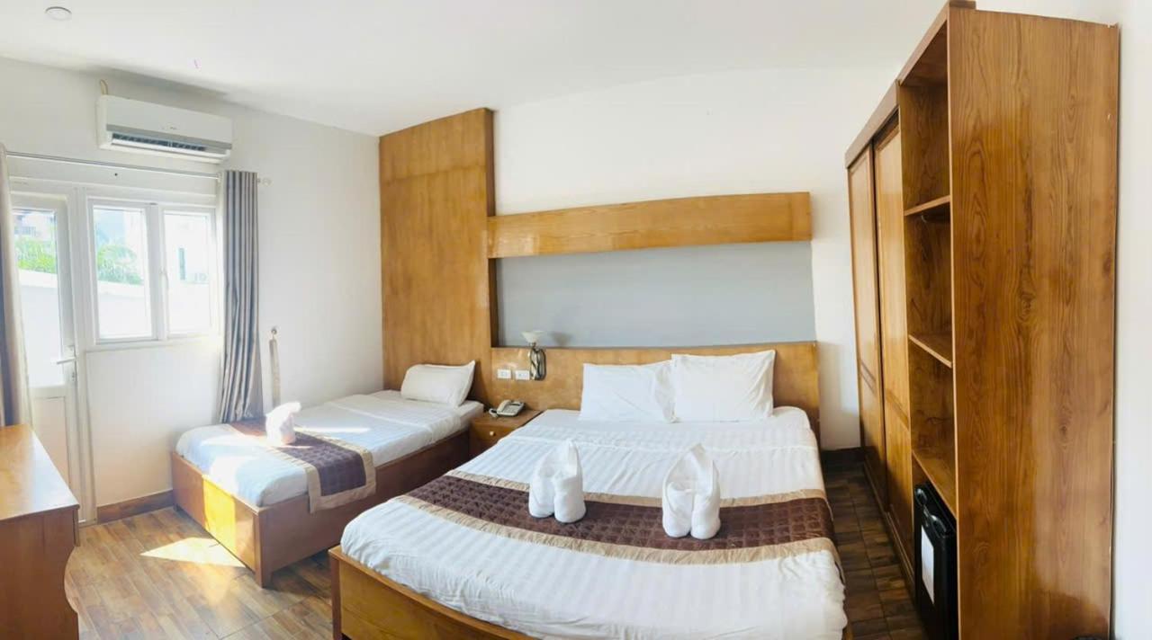 Vang Vieng Th Central Park Hotel Екстериор снимка
